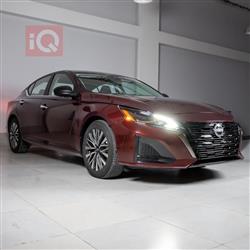 نيسان ألتيما